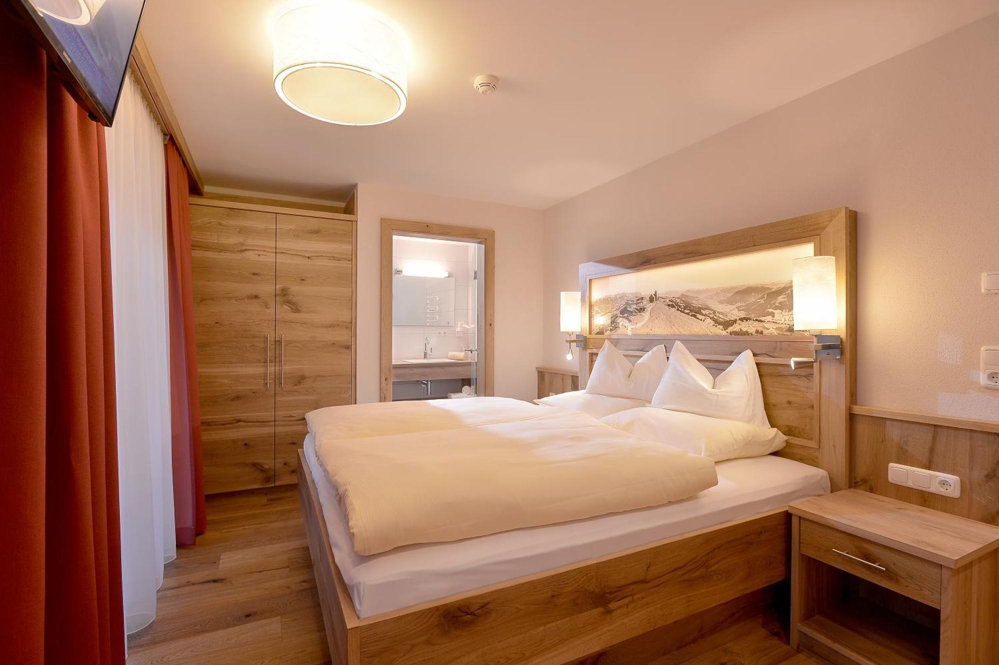 Hotel Garni Tirolerhof Hopfgarten im Brixental Room photo