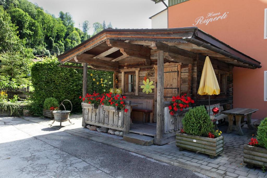 Hotel Garni Tirolerhof Hopfgarten im Brixental Exterior photo